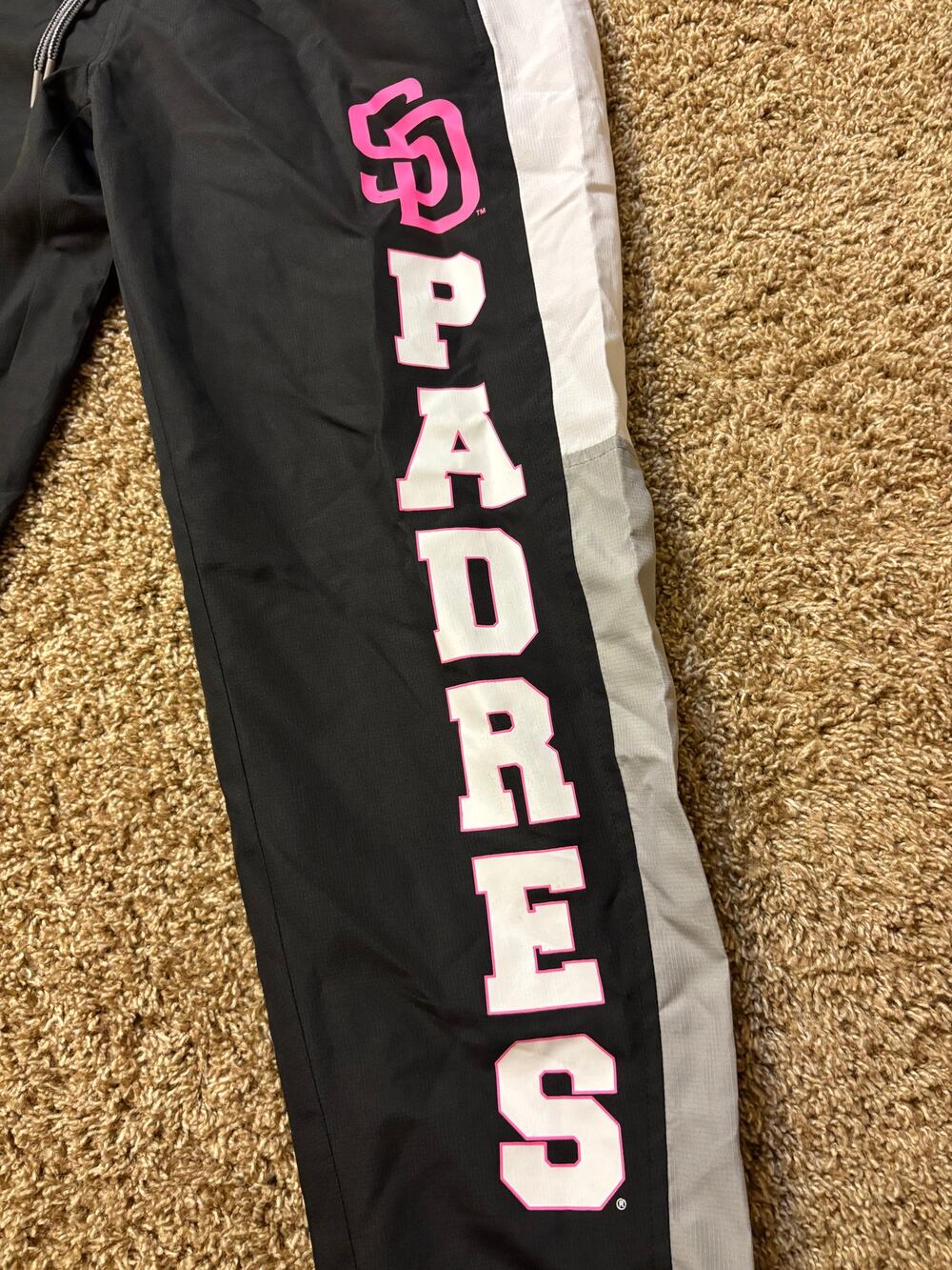 New Era San Diego Padres MLB 2024 Black Windbreaker Pants Mens Size Medium